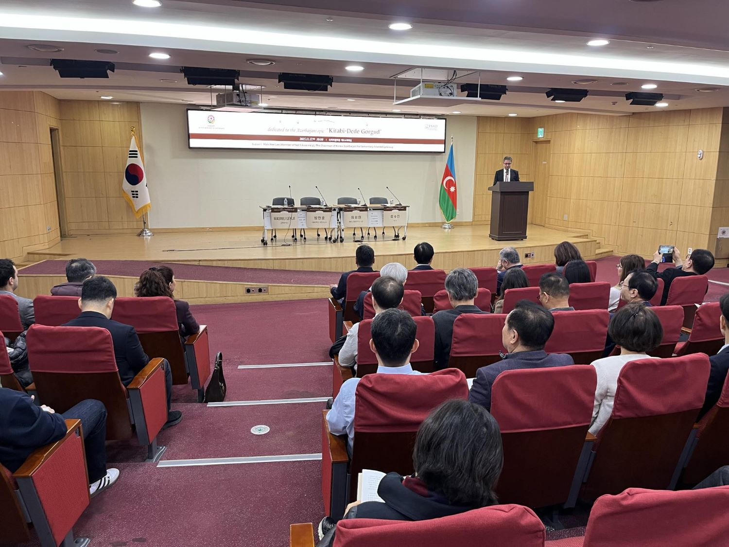 BMU-İNHA İDP tələbəsi ölkəmizin mədəni irsini xarici auditoriyaya təqdim edib